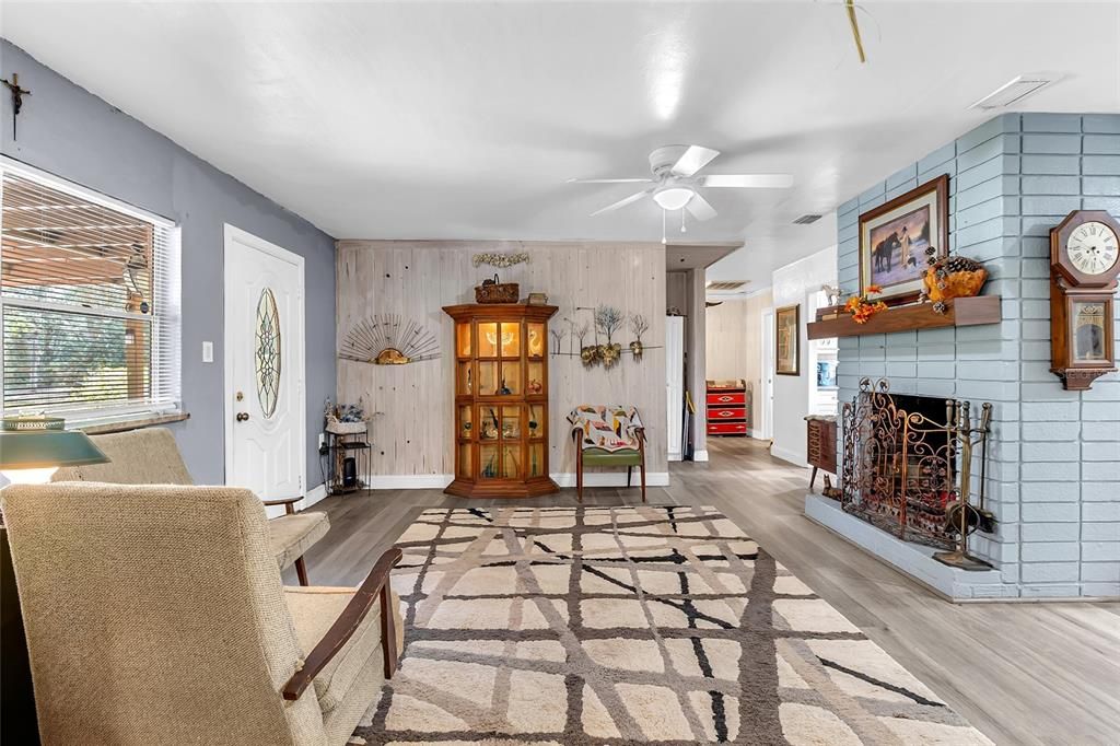 For Sale: $480,000 (3 beds, 2 baths, 1776 Square Feet)