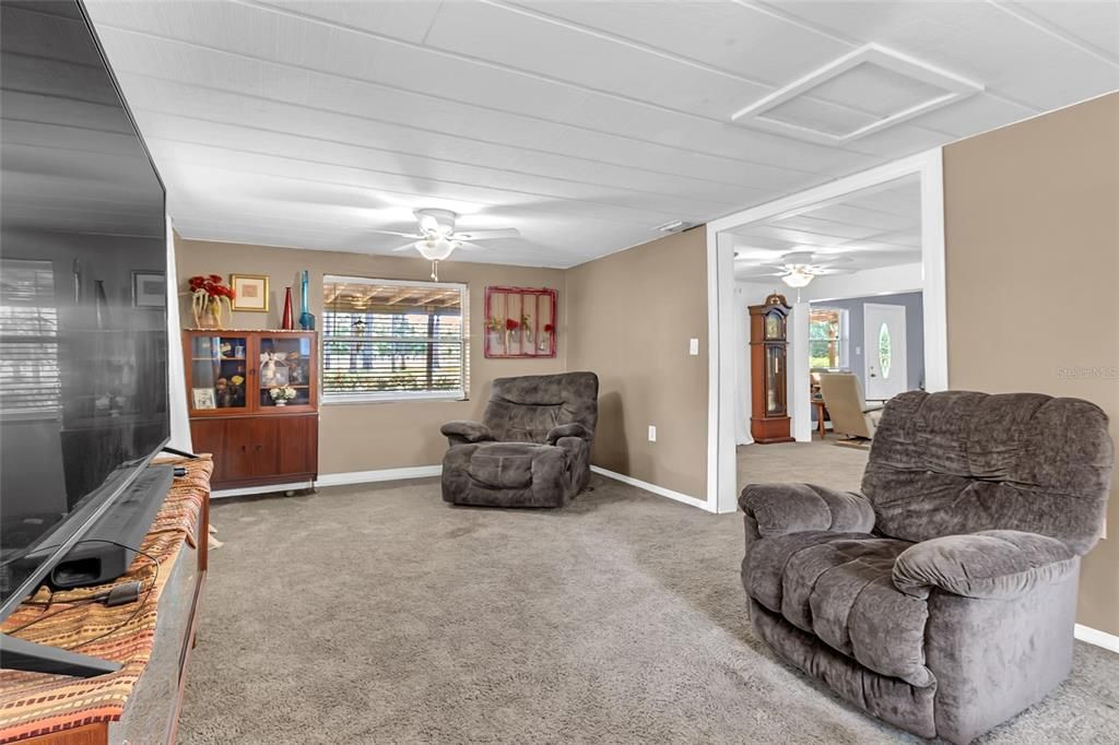 For Sale: $480,000 (3 beds, 2 baths, 1776 Square Feet)