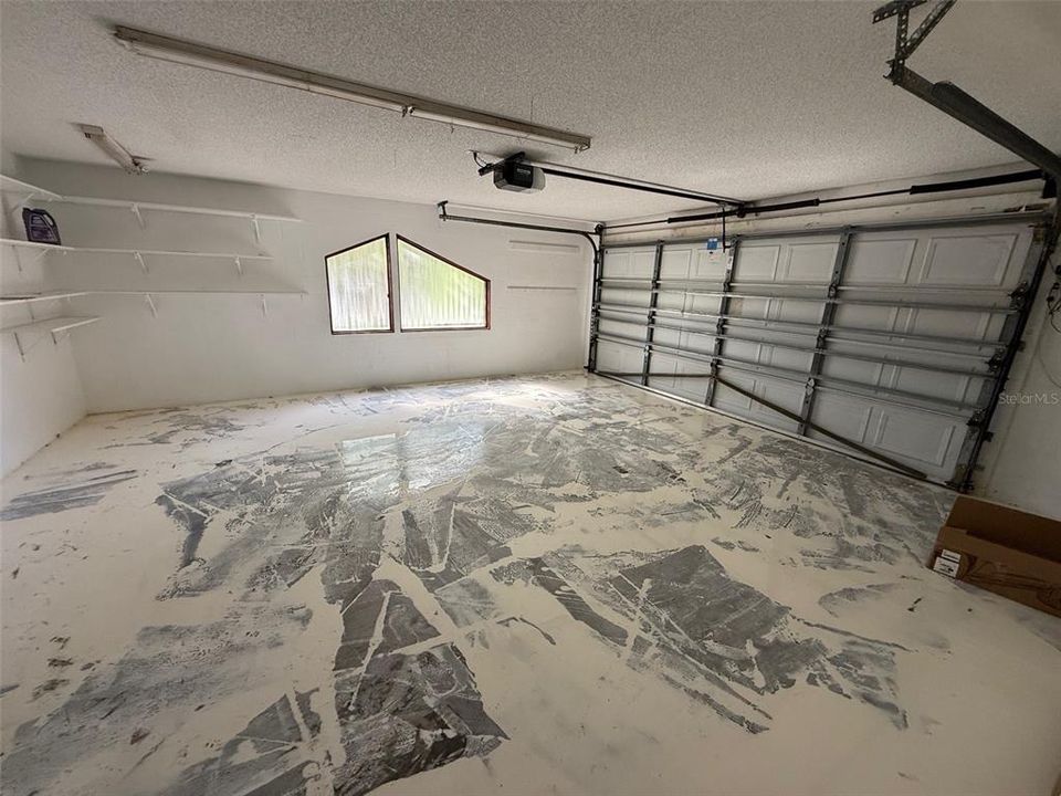 For Sale: $299,900 (3 beds, 2 baths, 2231 Square Feet)