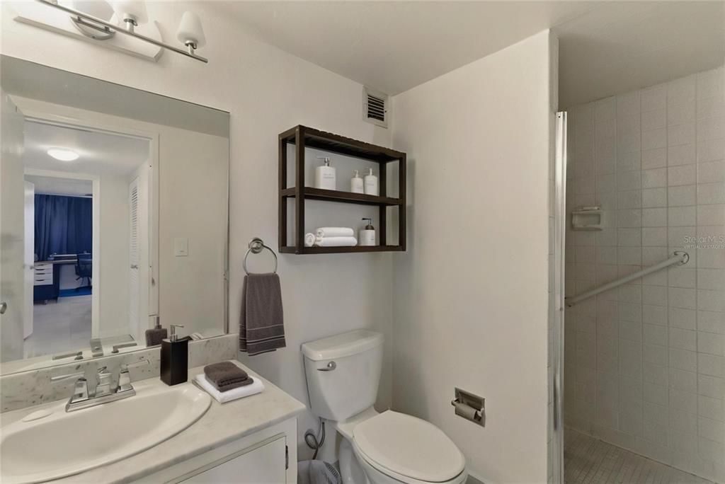 For Sale: $330,000 (2 beds, 2 baths, 1400 Square Feet)
