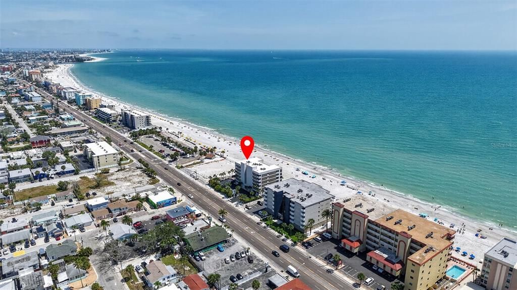 Active With Contract: $895,000 (2 beds, 2 baths, 1465 Square Feet)