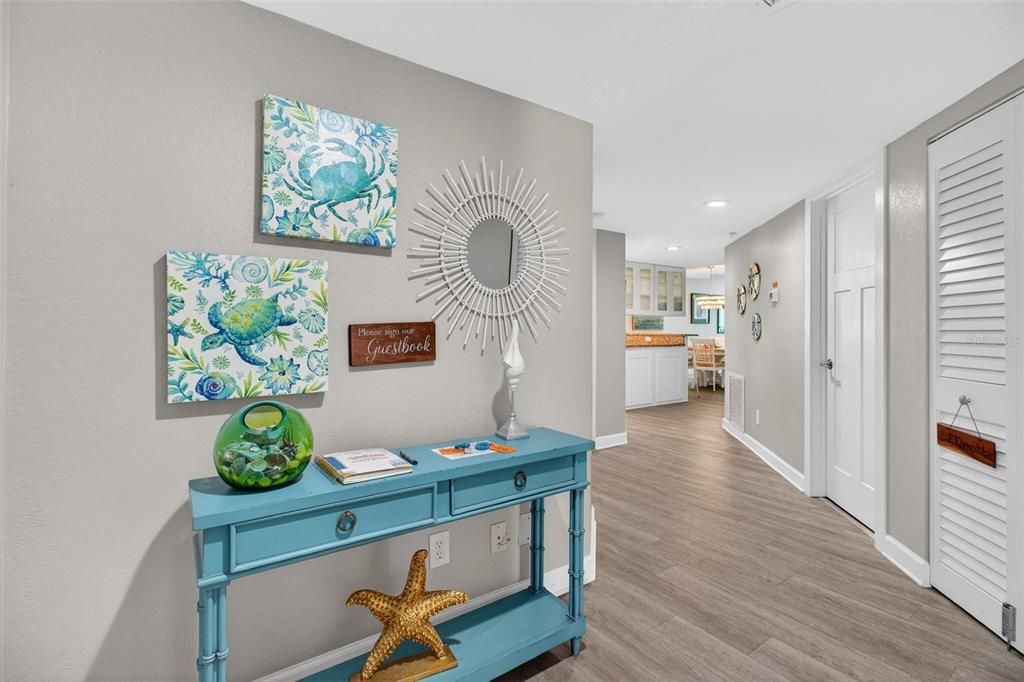 Active With Contract: $895,000 (2 beds, 2 baths, 1465 Square Feet)