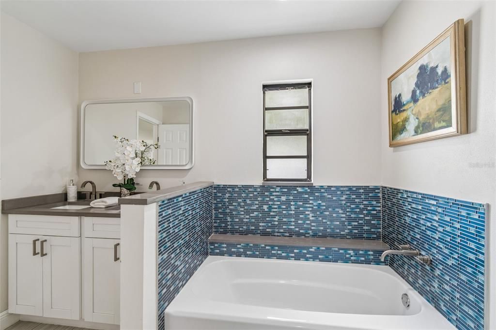 Activo con contrato: $629,000 (3 camas, 2 baños, 1772 Pies cuadrados)
