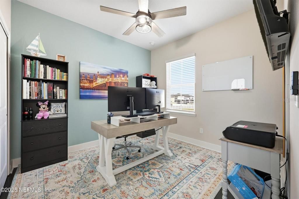 For Sale: $350,000 (3 beds, 2 baths, 1396 Square Feet)