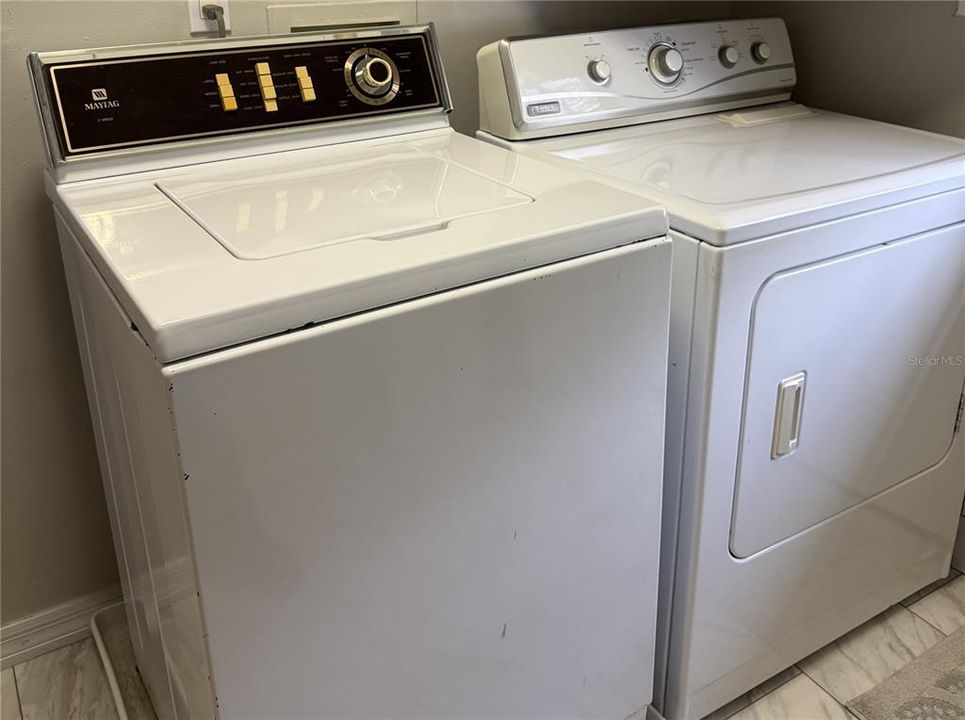 Active With Contract: $495,000 (2 beds, 2 baths, 1248 Square Feet)