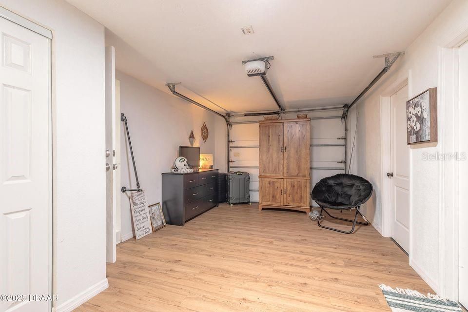 На продажу: $439,900 (4 спален, 3 ванн, 2215 Квадратных фут)