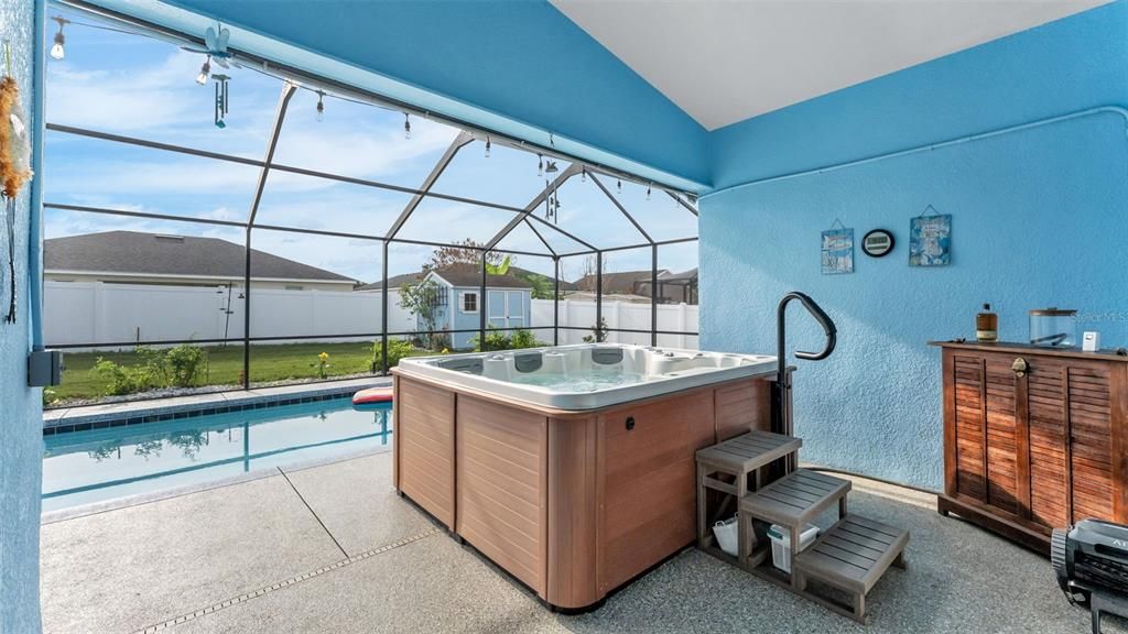 Active With Contract: $375,000 (3 beds, 2 baths, 1527 Square Feet)