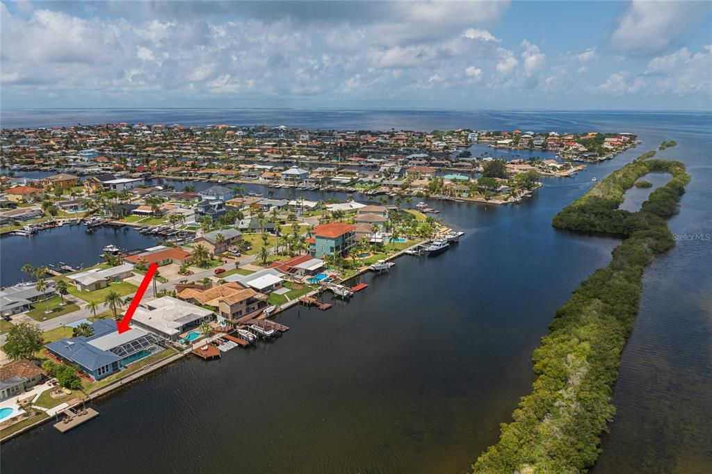 En Venta: $1,175,000 (4 camas, 3 baños, 2326 Pies cuadrados)