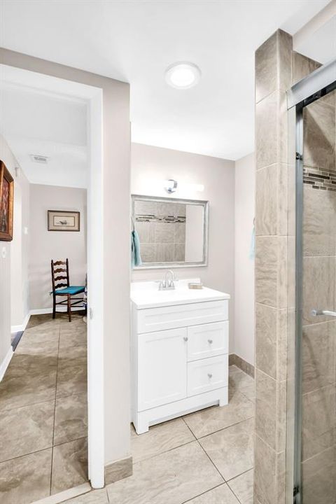 For Sale: $95,000 (1 beds, 1 baths, 790 Square Feet)