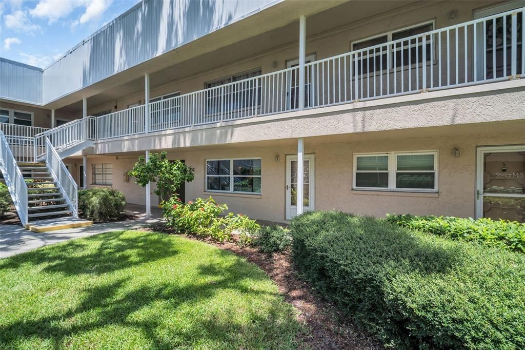 For Sale: $95,000 (1 beds, 1 baths, 790 Square Feet)