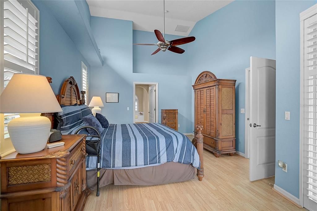Activo con contrato: $609,000 (3 camas, 2 baños, 2522 Pies cuadrados)