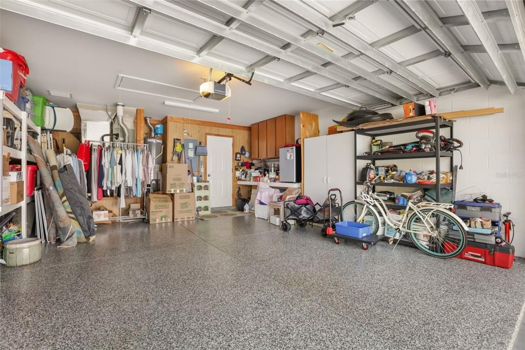 For Sale: $300,000 (3 beds, 2 baths, 1442 Square Feet)