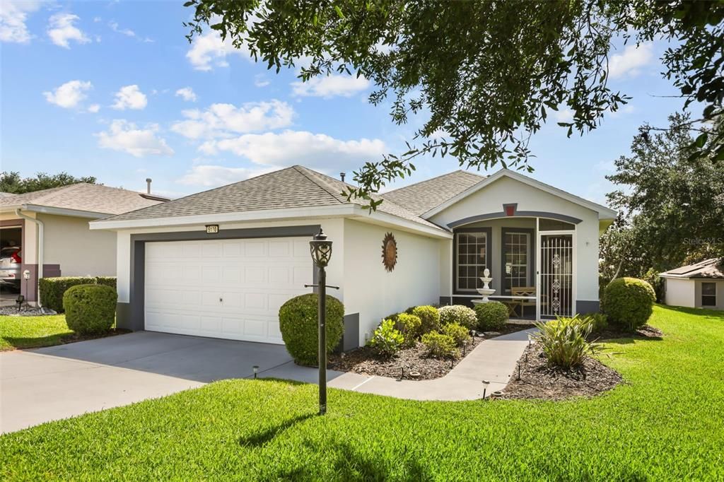 For Sale: $300,000 (3 beds, 2 baths, 1442 Square Feet)