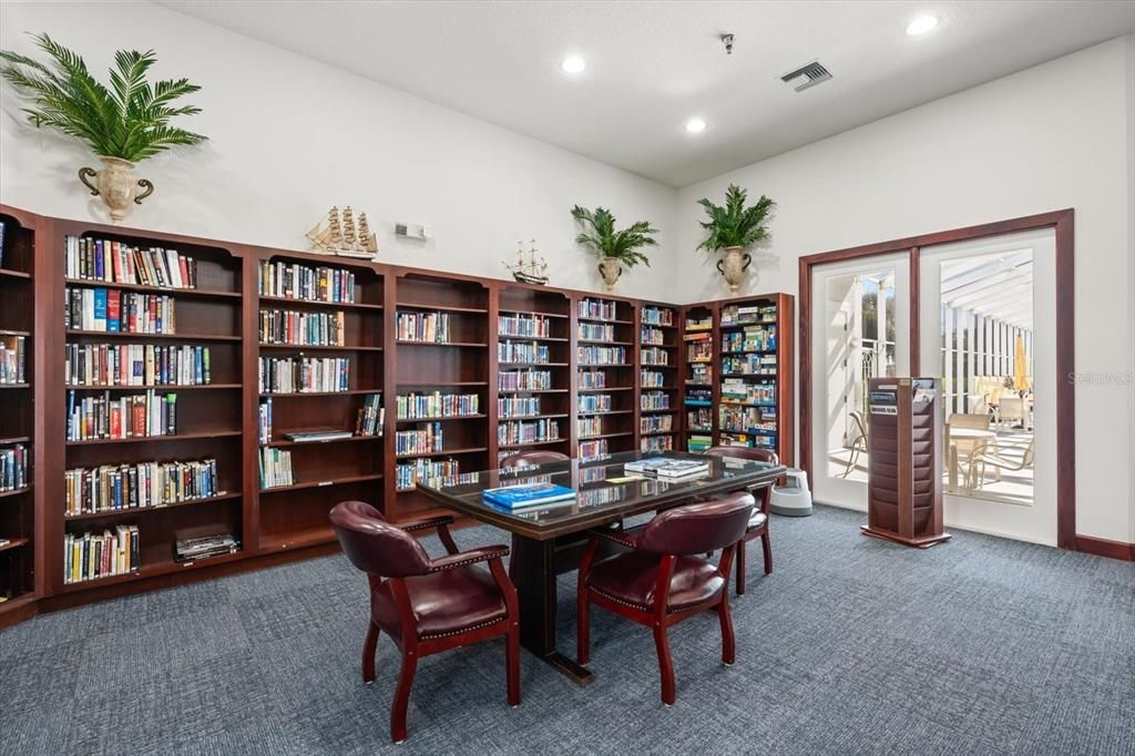 For Sale: $300,000 (3 beds, 2 baths, 1442 Square Feet)