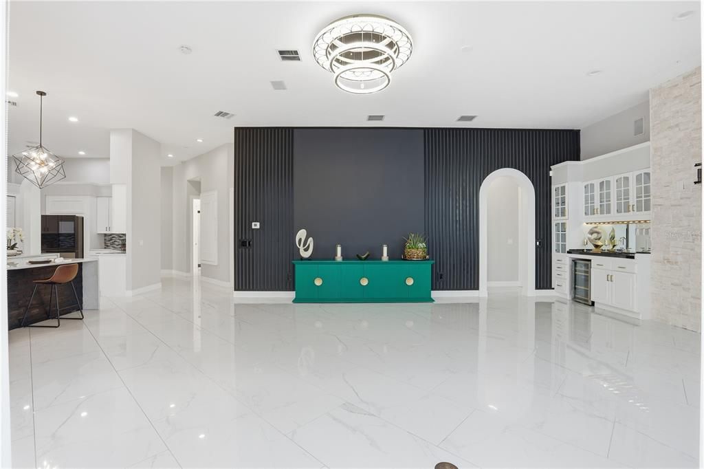 For Sale: $1,650,000 (6 beds, 3 baths, 5782 Square Feet)