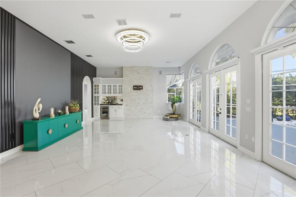 For Sale: $1,650,000 (6 beds, 3 baths, 5782 Square Feet)