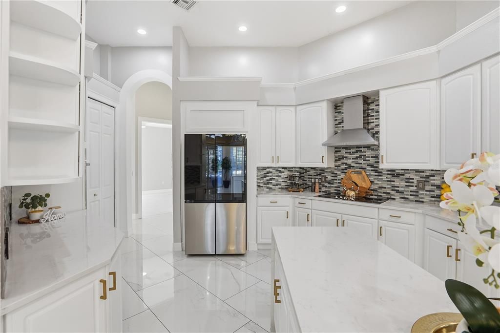 For Sale: $1,650,000 (6 beds, 3 baths, 5782 Square Feet)