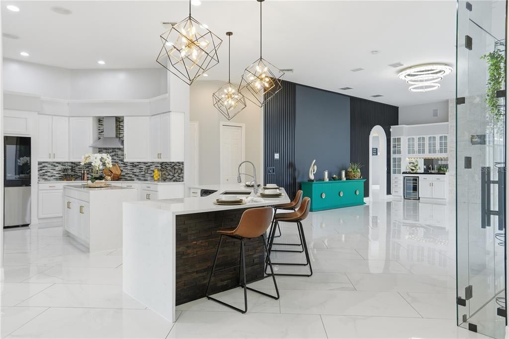 For Sale: $1,650,000 (6 beds, 3 baths, 5782 Square Feet)