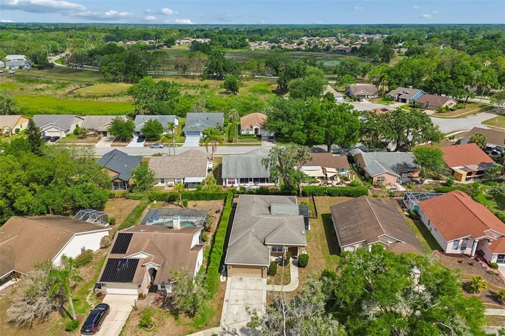 Activo con contrato: $325,000 (3 camas, 2 baños, 1921 Pies cuadrados)