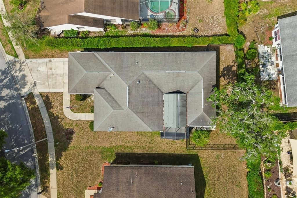 Activo con contrato: $325,000 (3 camas, 2 baños, 1921 Pies cuadrados)