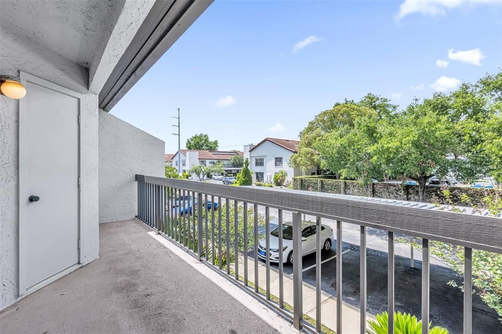 For Sale: $395,000 (2 beds, 2 baths, 1428 Square Feet)