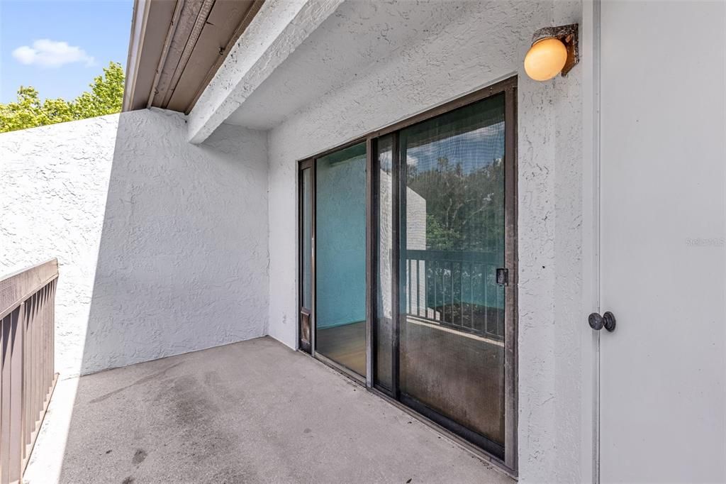For Sale: $395,000 (2 beds, 2 baths, 1428 Square Feet)