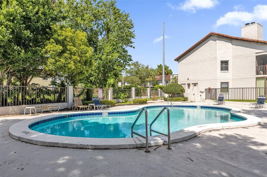 For Sale: $395,000 (2 beds, 2 baths, 1428 Square Feet)