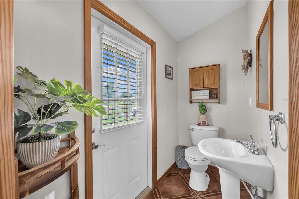 For Sale: $559,000 (3 beds, 2 baths, 2361 Square Feet)