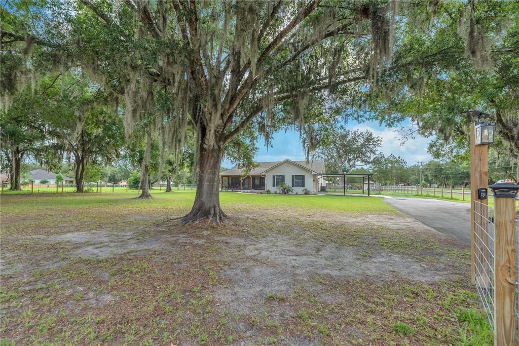 For Sale: $559,000 (3 beds, 2 baths, 2361 Square Feet)