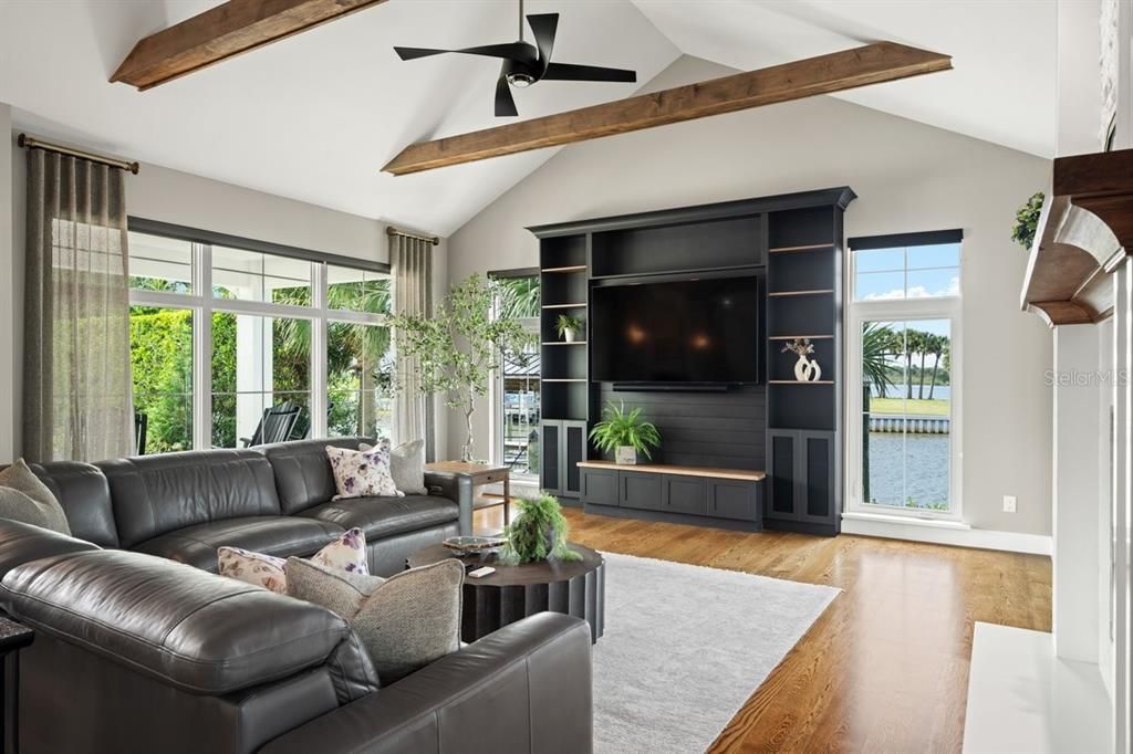 For Sale: $5,500,000 (5 beds, 6 baths, 6201 Square Feet)