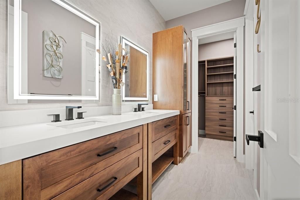For Sale: $5,500,000 (5 beds, 6 baths, 6201 Square Feet)