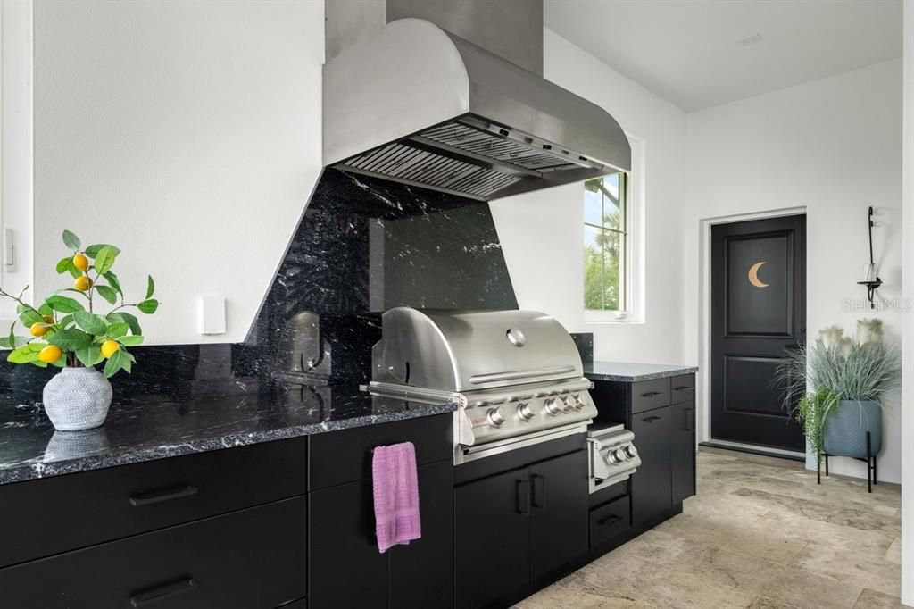 For Sale: $5,500,000 (5 beds, 6 baths, 6201 Square Feet)