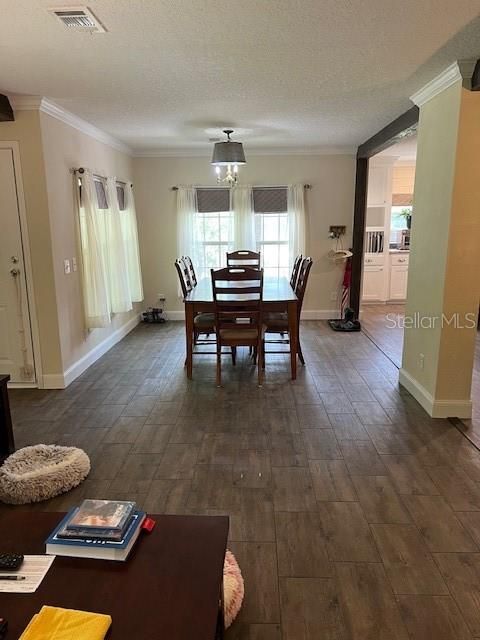 For Sale: $219,000 (3 beds, 2 baths, 1910 Square Feet)