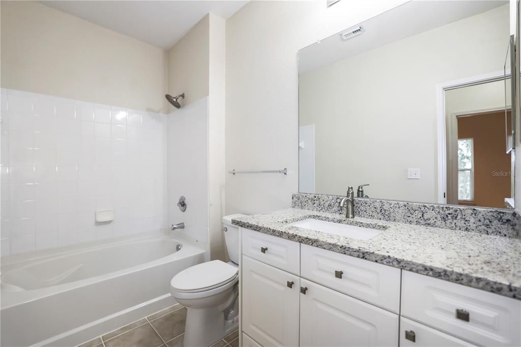В аренду: $2,050 (2 спален, 2 ванн, 1010 Квадратных фут)
