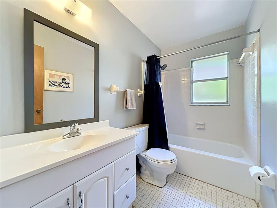 For Sale: $307,500 (3 beds, 2 baths, 1196 Square Feet)