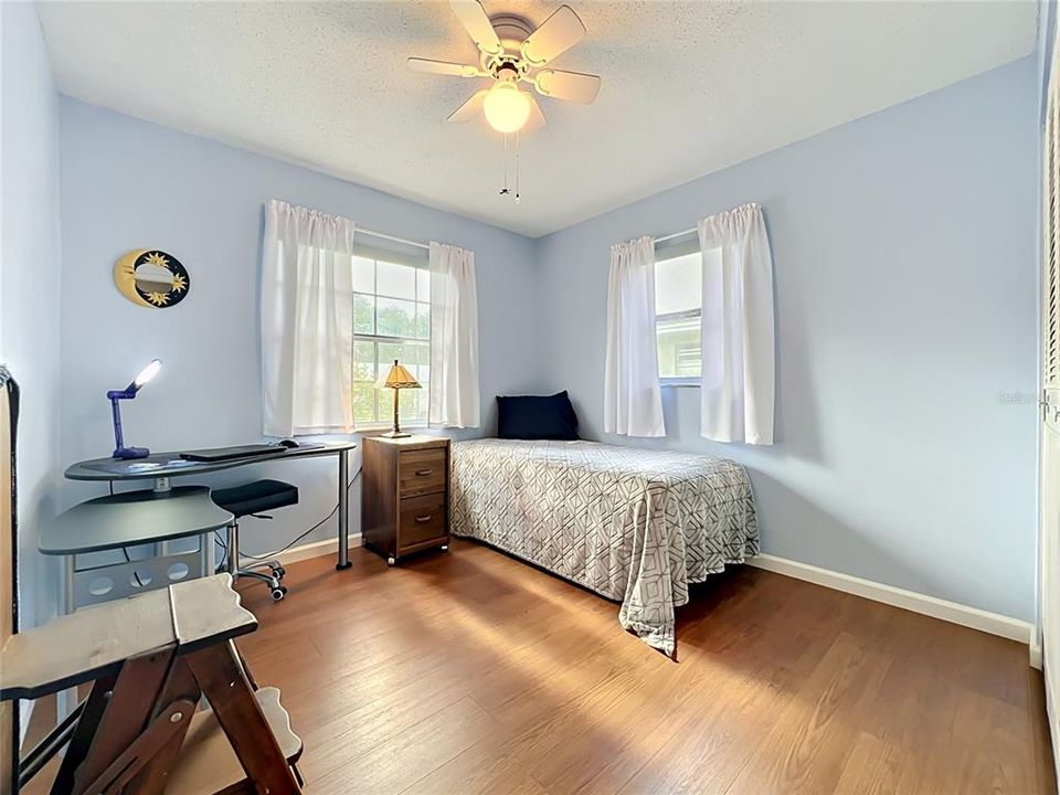 For Sale: $307,500 (3 beds, 2 baths, 1196 Square Feet)