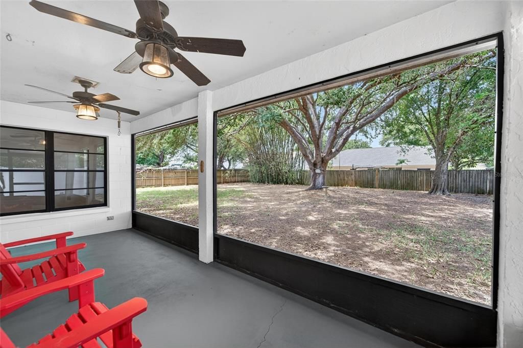 Activo con contrato: $329,900 (3 camas, 2 baños, 1306 Pies cuadrados)