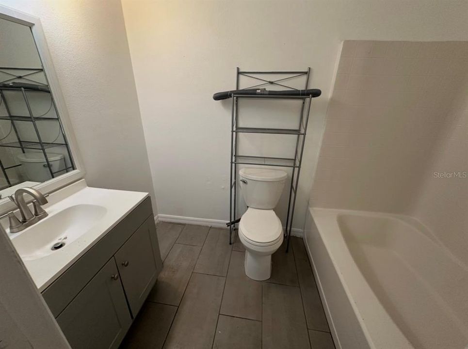 For Sale: $199,990 (3 beds, 2 baths, 1330 Square Feet)