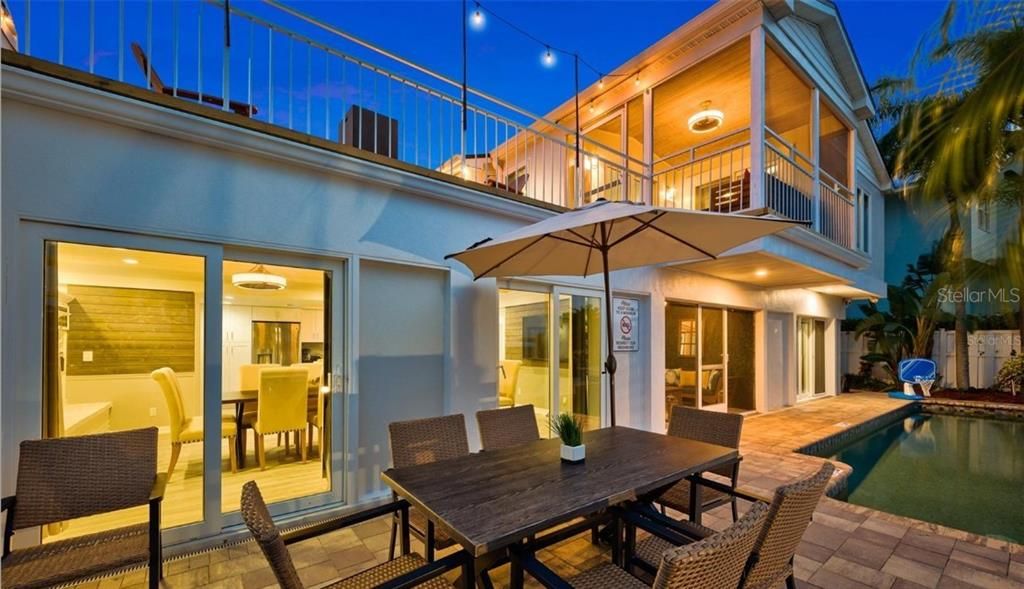 For Sale: $2,525,000 (8 beds, 4 baths, 3943 Square Feet)