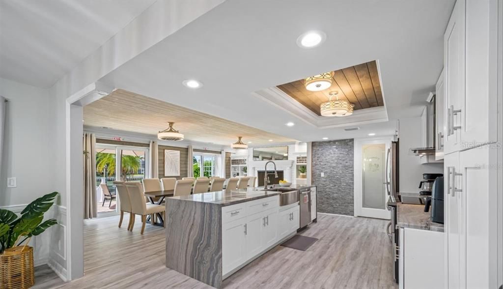 For Sale: $2,525,000 (8 beds, 4 baths, 3943 Square Feet)