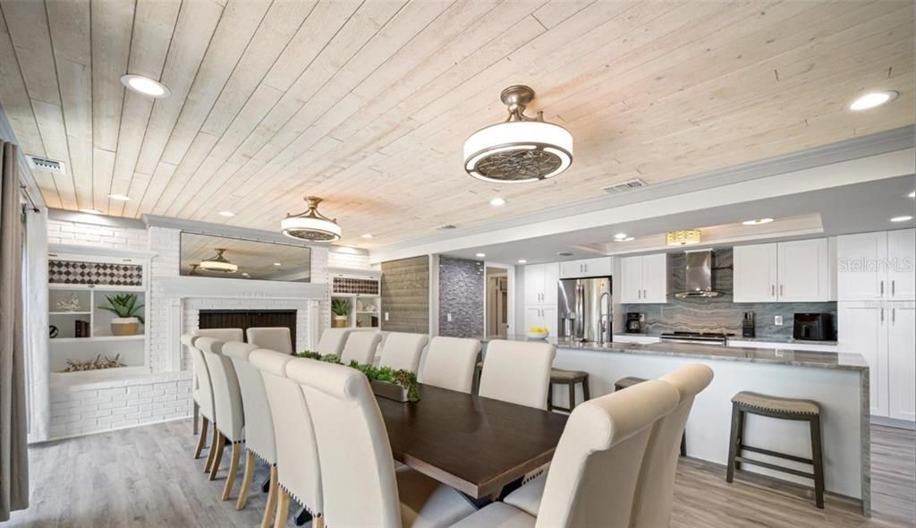 For Sale: $2,525,000 (8 beds, 4 baths, 3943 Square Feet)
