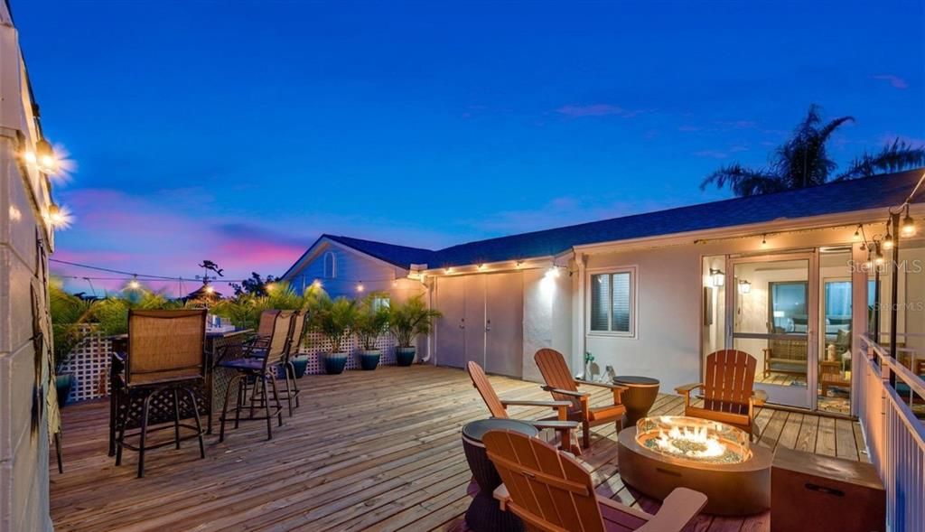 For Sale: $2,525,000 (8 beds, 4 baths, 3943 Square Feet)