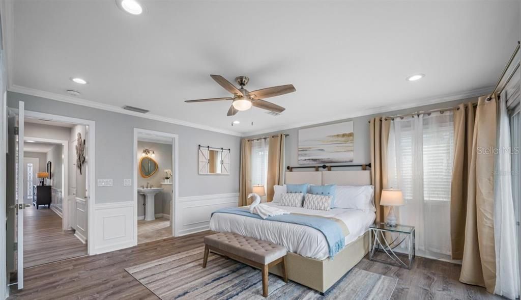 For Sale: $2,525,000 (8 beds, 4 baths, 3943 Square Feet)