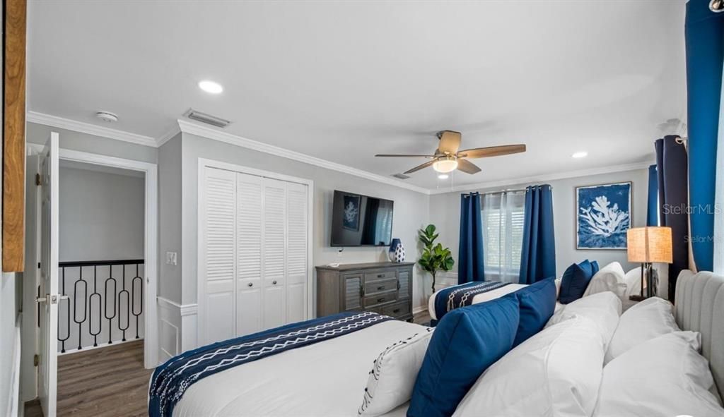 For Sale: $2,525,000 (8 beds, 4 baths, 3943 Square Feet)