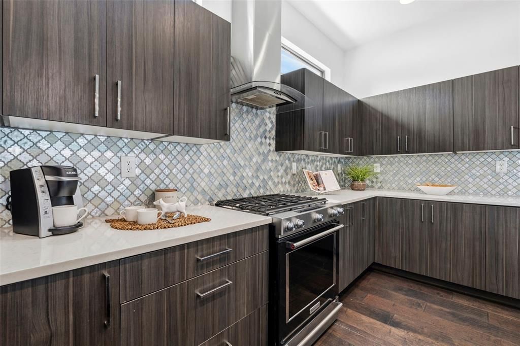 En Venta: $1,500,000 (3 camas, 3 baños, 2653 Pies cuadrados)