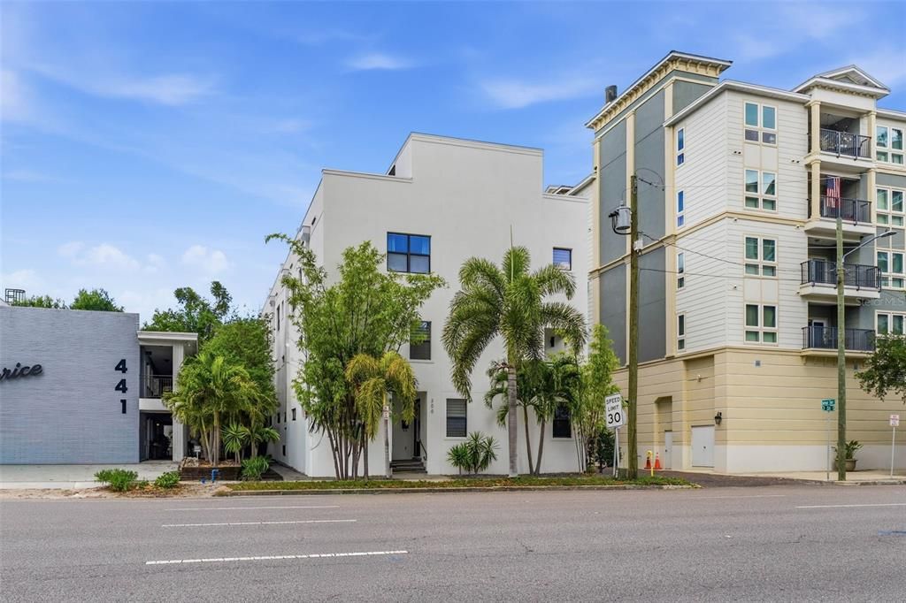 En Venta: $1,500,000 (3 camas, 3 baños, 2653 Pies cuadrados)