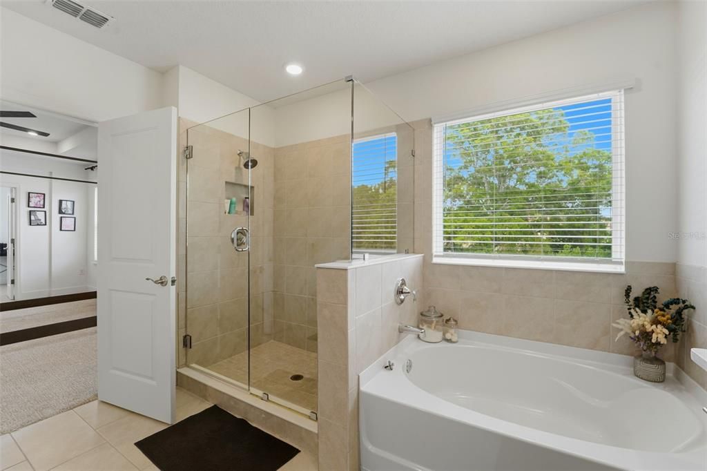 En Venta: $815,000 (4 camas, 3 baños, 3362 Pies cuadrados)