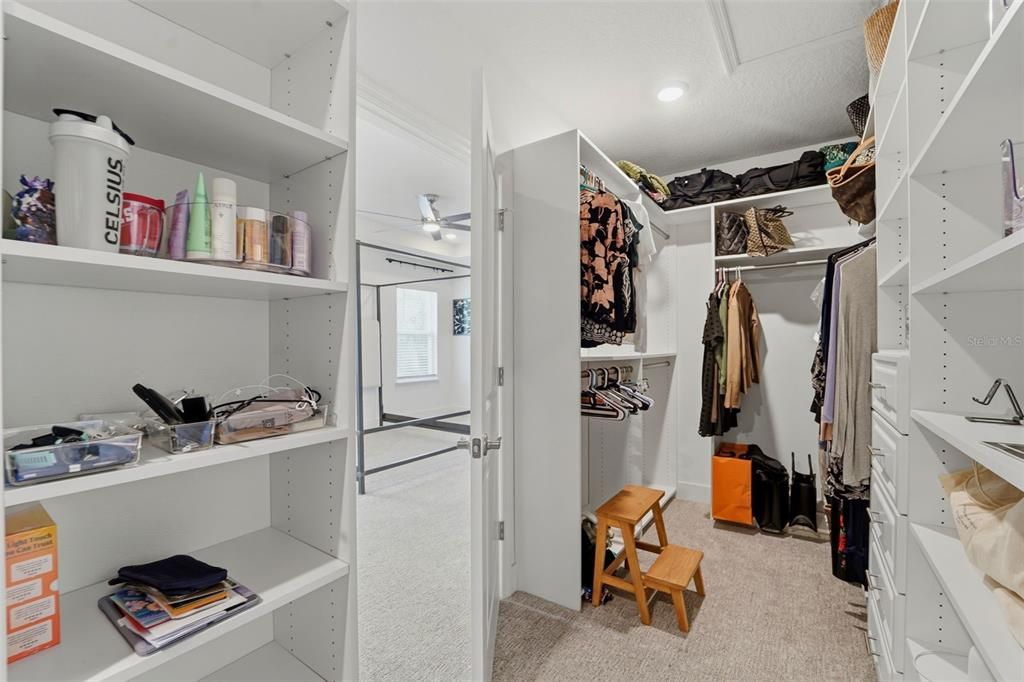 En Venta: $815,000 (4 camas, 3 baños, 3362 Pies cuadrados)