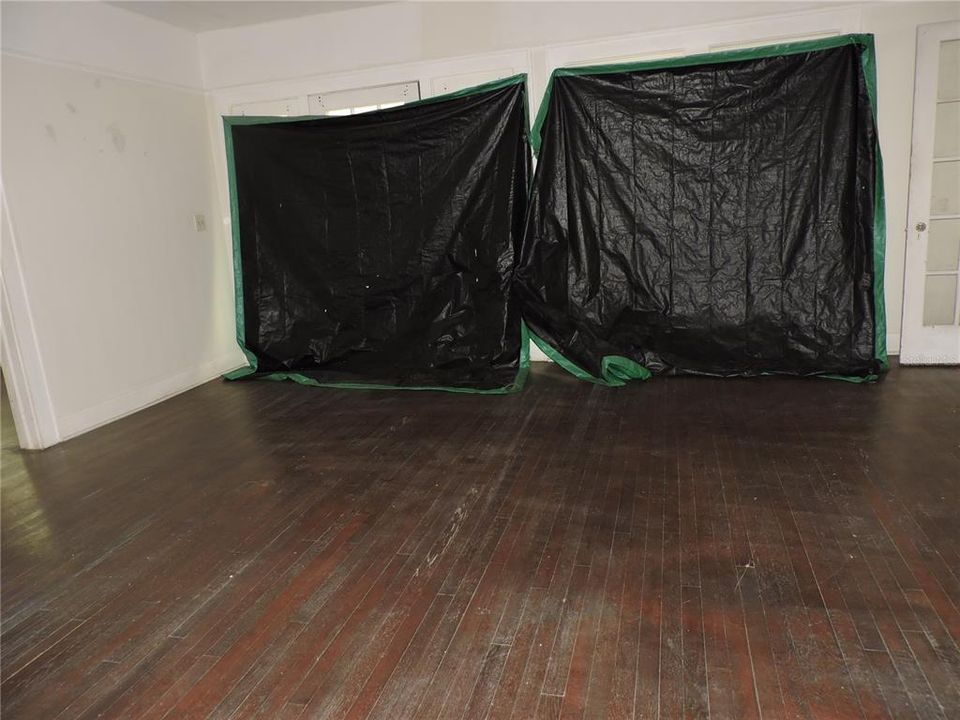 Activo con contrato: $139,000 (3 camas, 2 baños, 1866 Pies cuadrados)