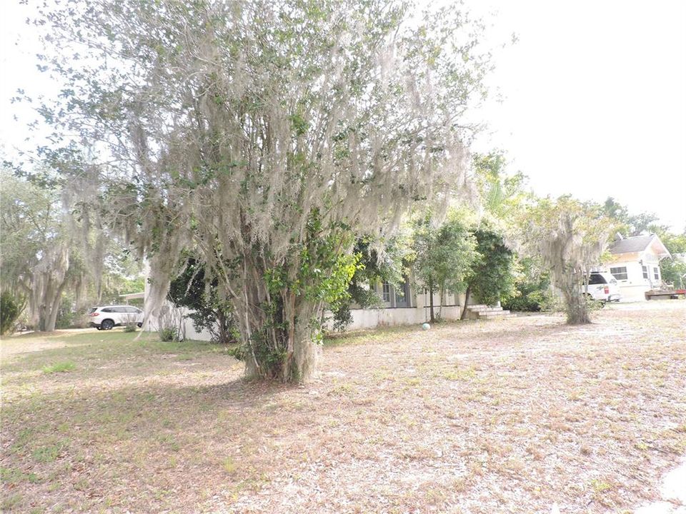 Activo con contrato: $139,000 (3 camas, 2 baños, 1866 Pies cuadrados)